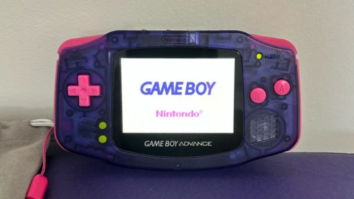 RIFA 177: Game Boy Advance Customizado ou Pix R$700
